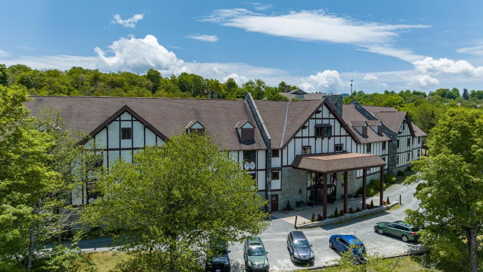 4 Seasons At Beech Mountain Hotel Екстериор снимка